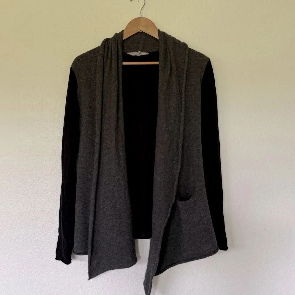 Athleta Gray and Black Women's Sweater